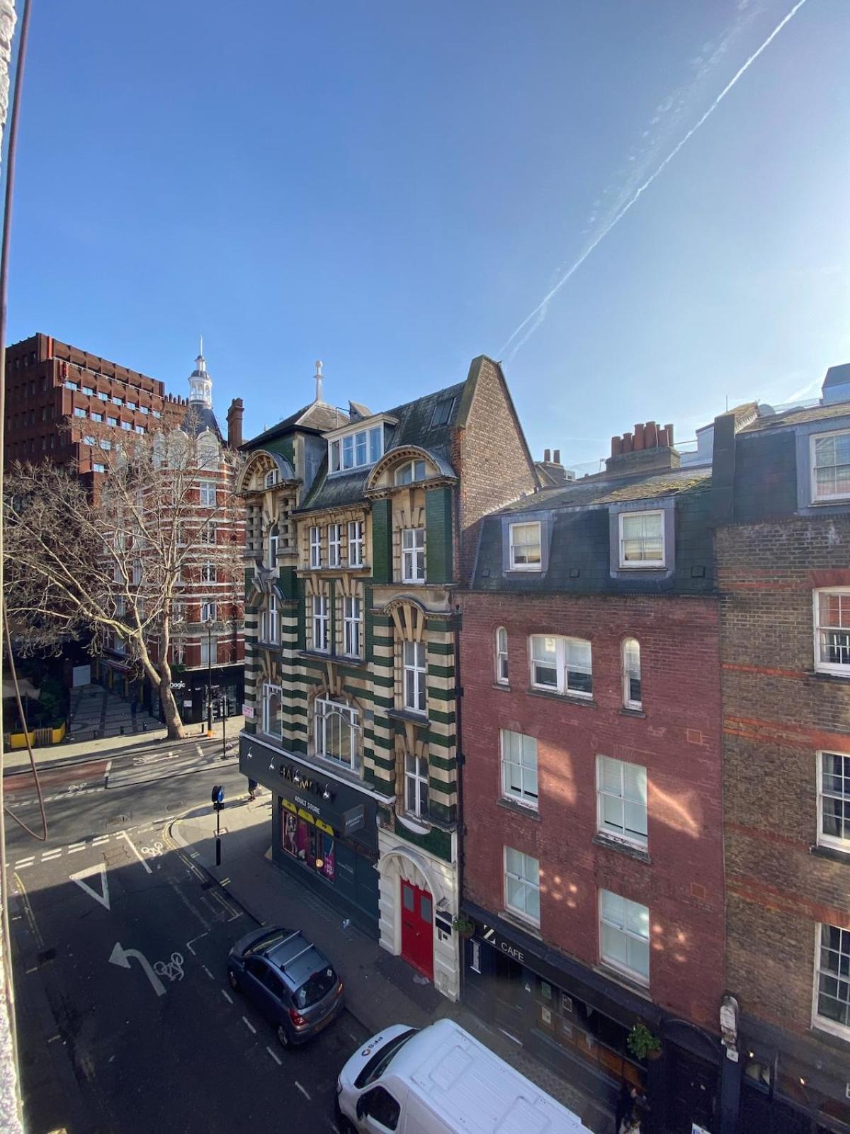 2-bed Flat On The Lively Old Compton St - Soho! Appartamento Londra