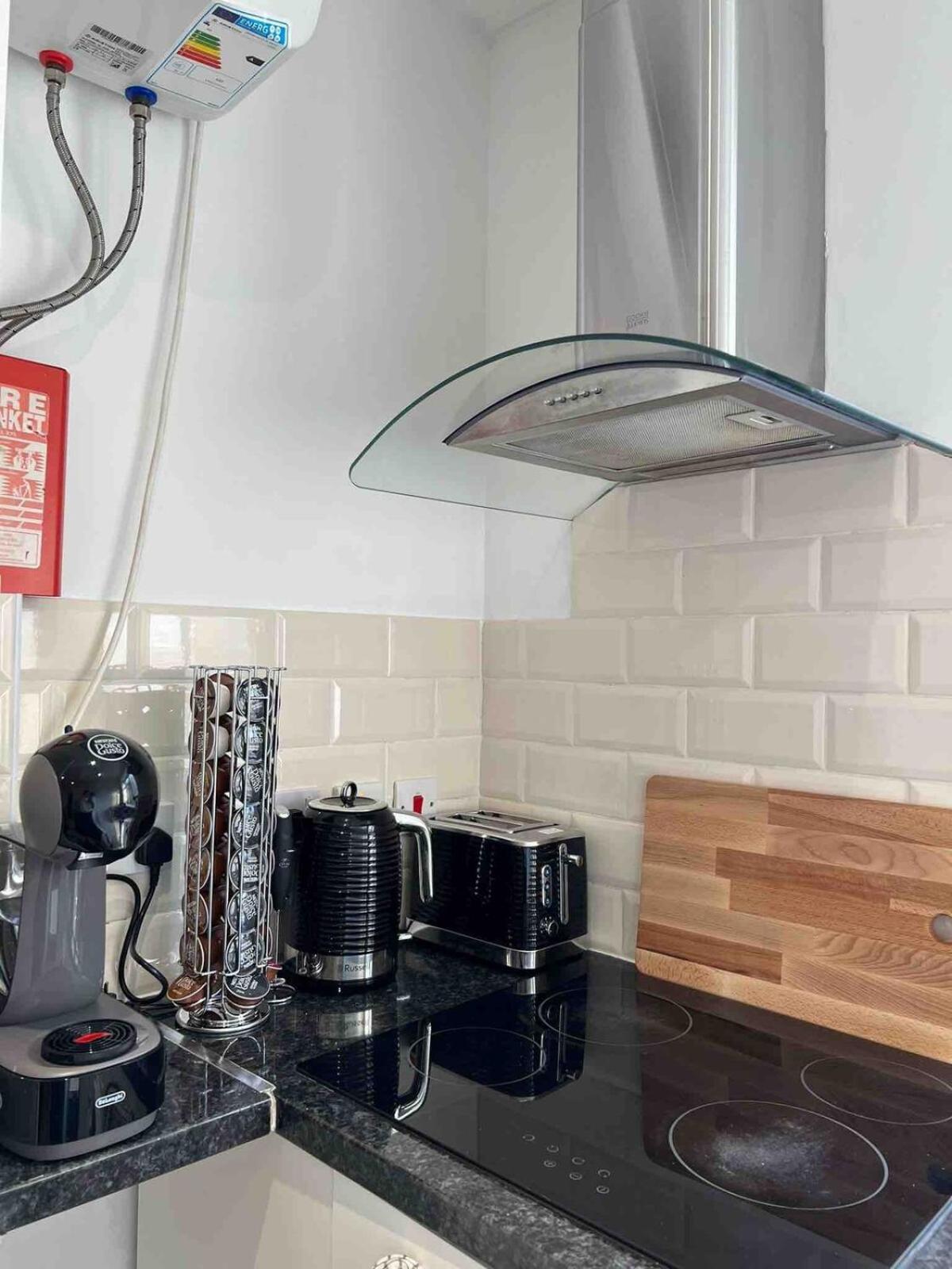 Appartamento 2-bed Flat On The Lively Old Compton St - Soho! Londra