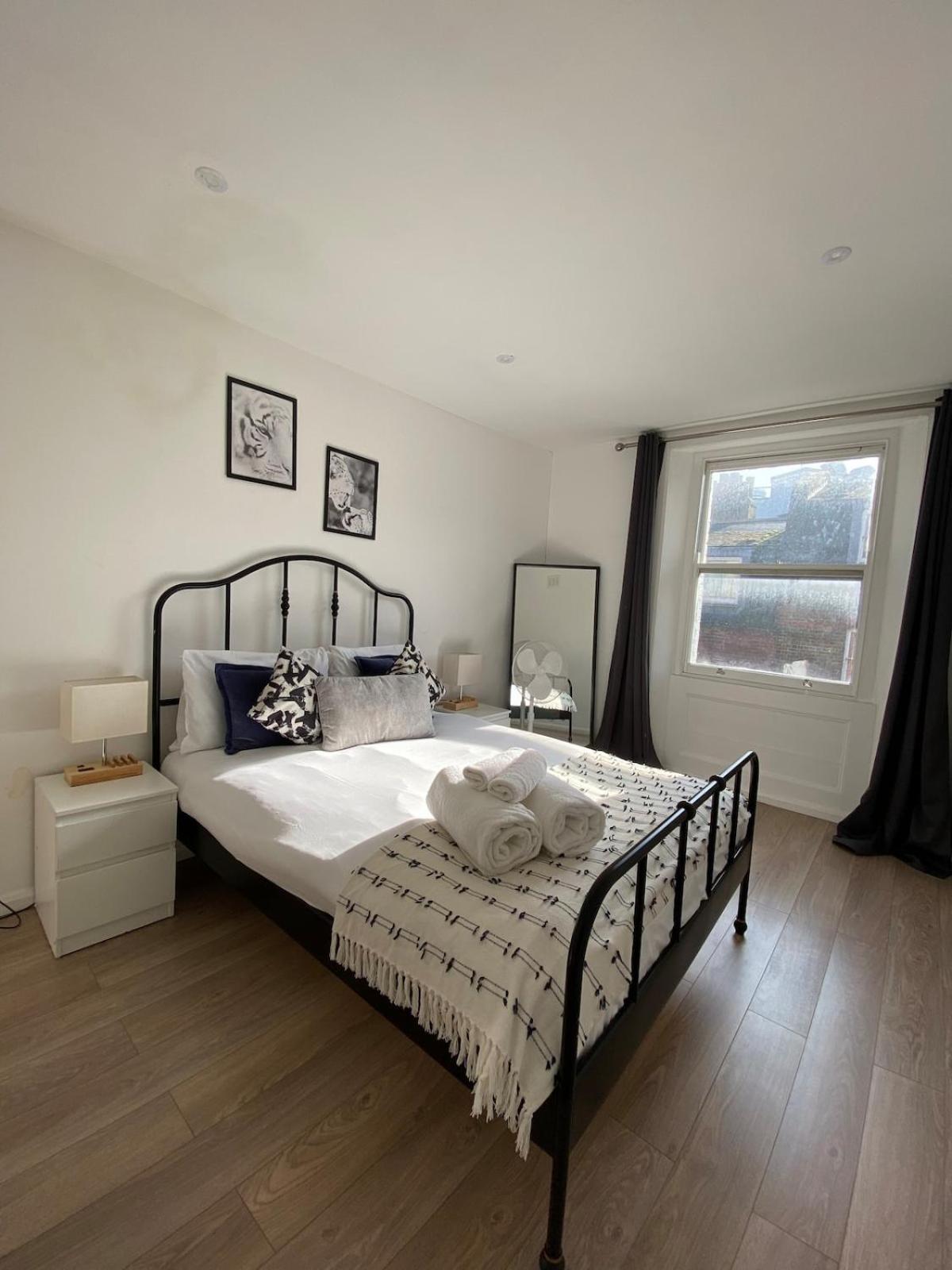 2-bed Flat On The Lively Old Compton St - Soho! Appartamento Londra