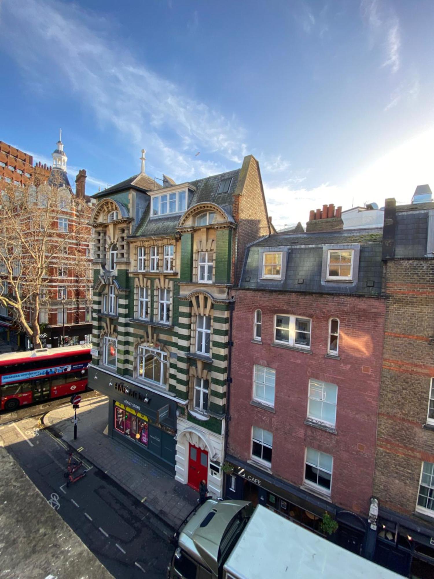 Appartamento 2-bed Flat On The Lively Old Compton St - Soho!